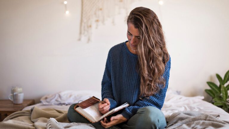 How Journaling Can Transform Your Emotional Well-being